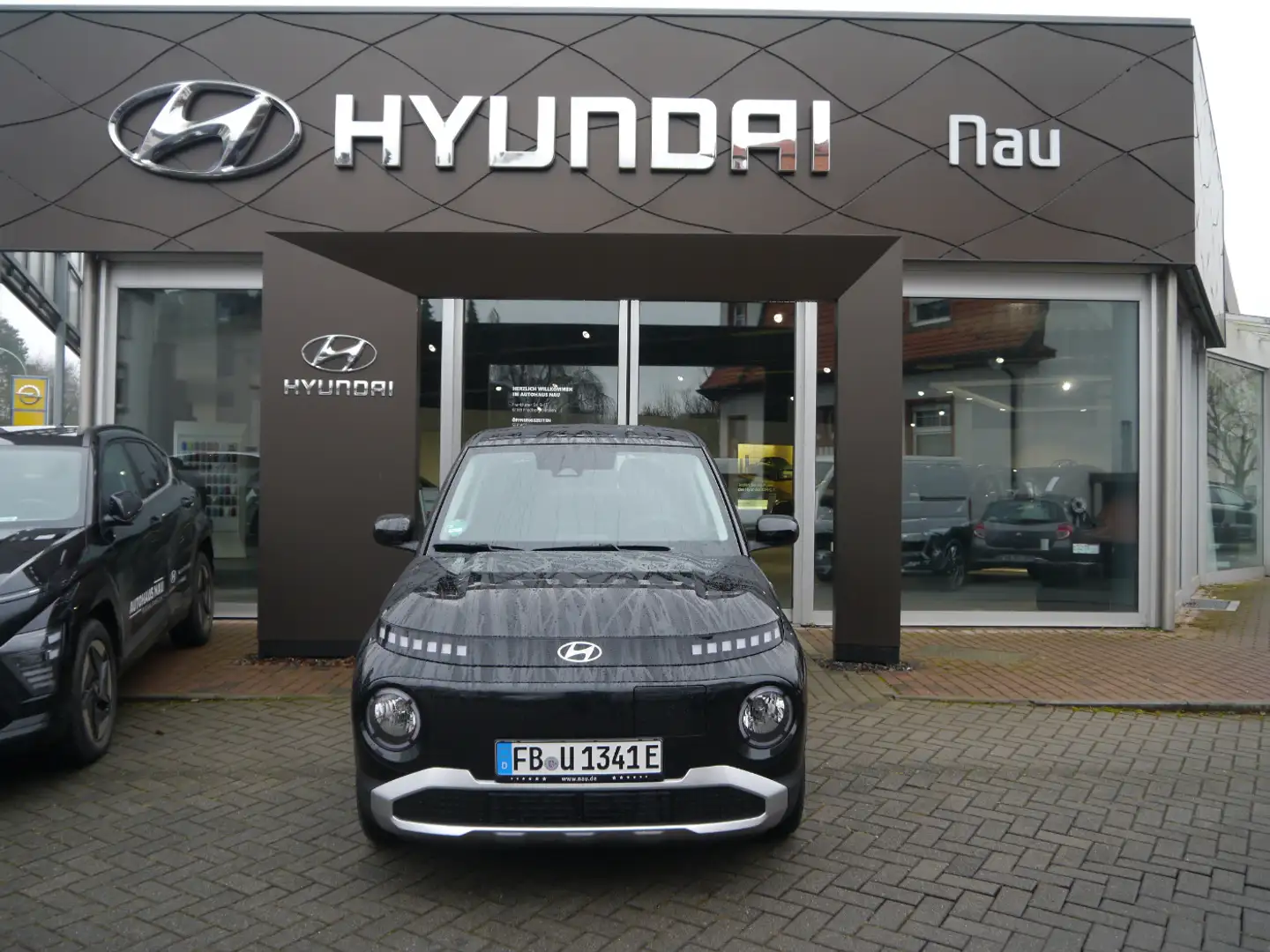 Hyundai Inster Elektro 49 kW Select FLA SpurH Navi Černá - 2