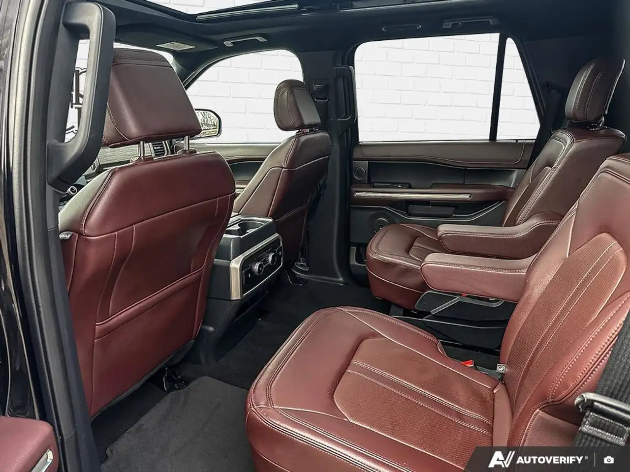 Ford Expedition снимка Ford Expedition