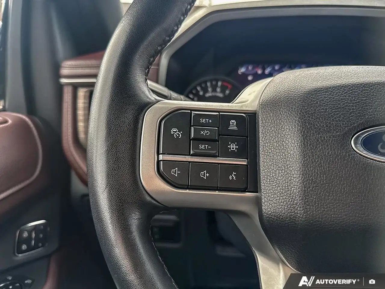 Ford Expedition снимка Ford Expedition