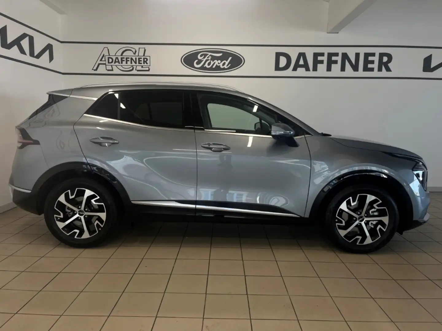 Kia Sportage Vision 1.6 Sitzheizung, Isofix Plateado - 2