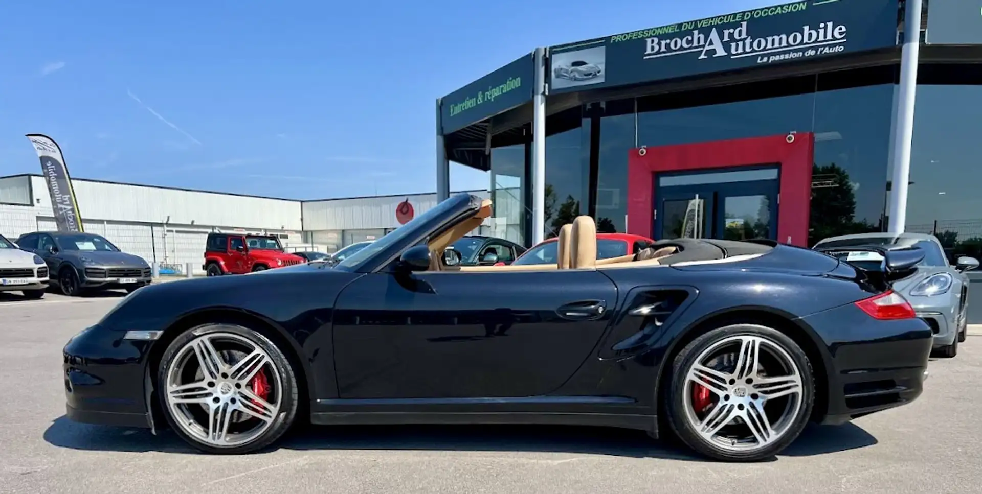 Porsche 911 (997) Turbo cabriolet / Flat 6 3.6 480 CH BVM 6 / Noir - 2