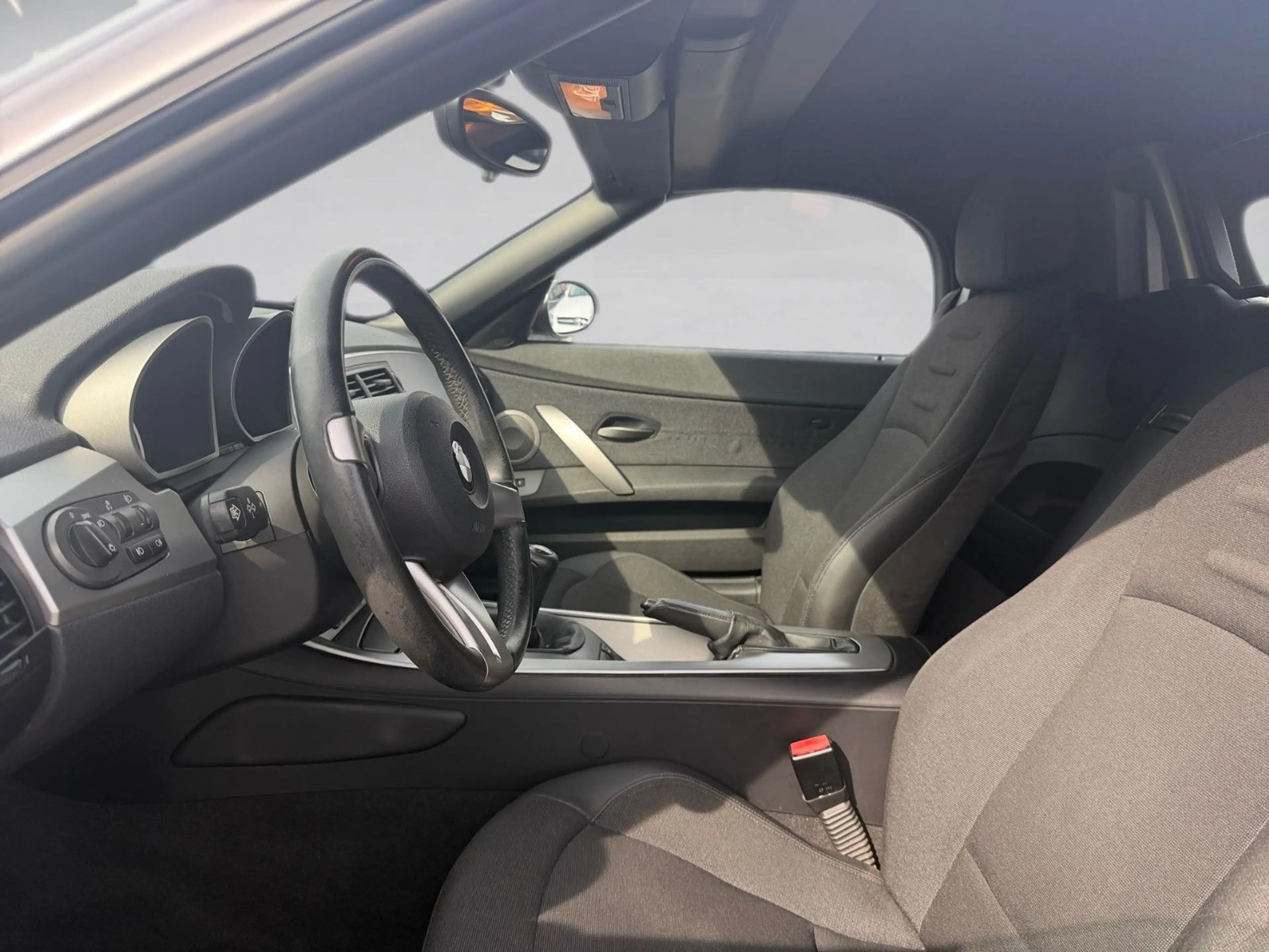 BMW Z4 2.5i*H&R*HU/AU+Service neu*ERST 96300KM* — photo 9
