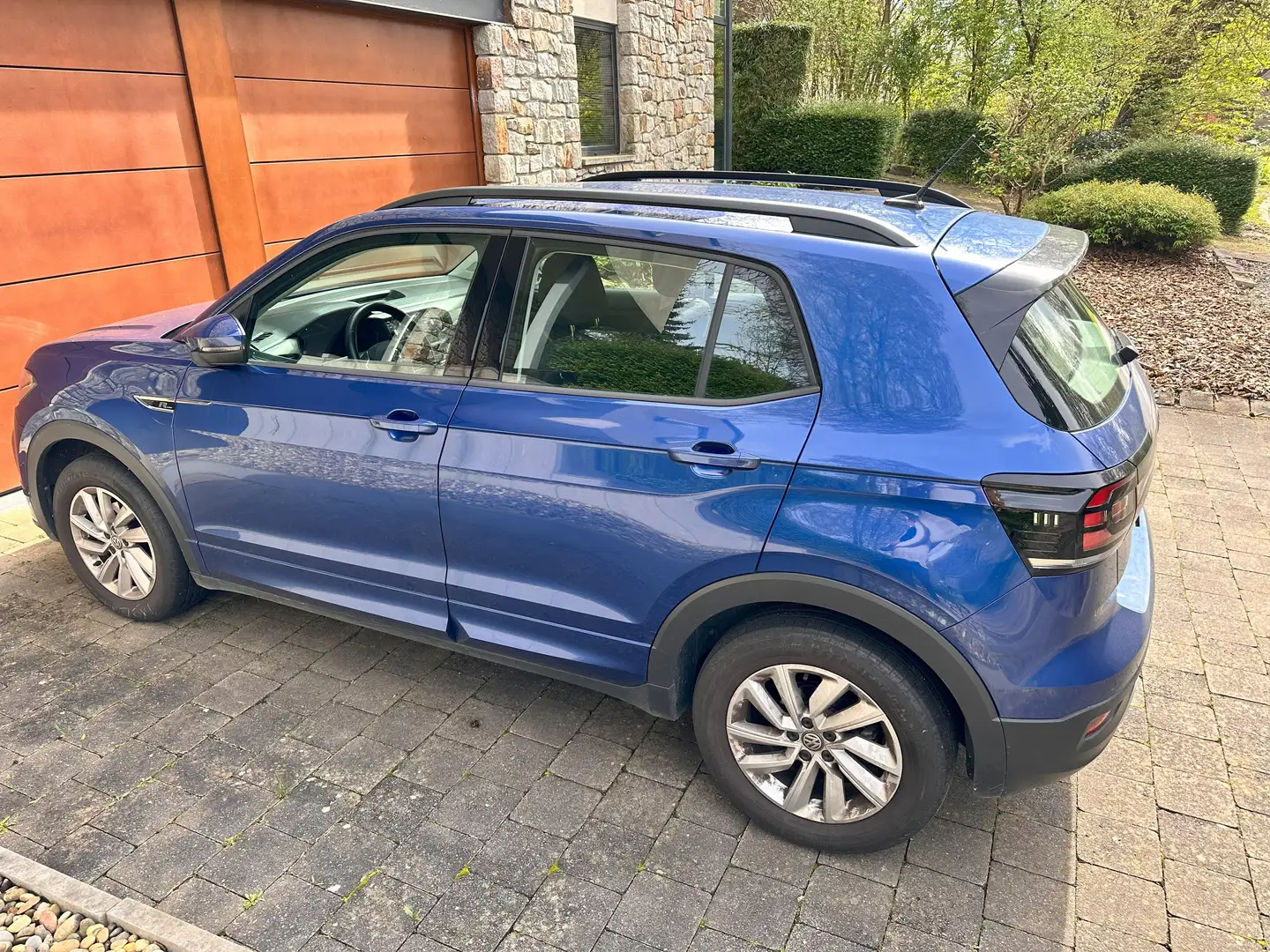 Volkswagen T-Cross 1.0 TSI Life OPF DSG Bleu - 2