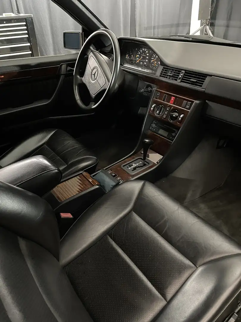Mercedes-Benz E 220 - 2