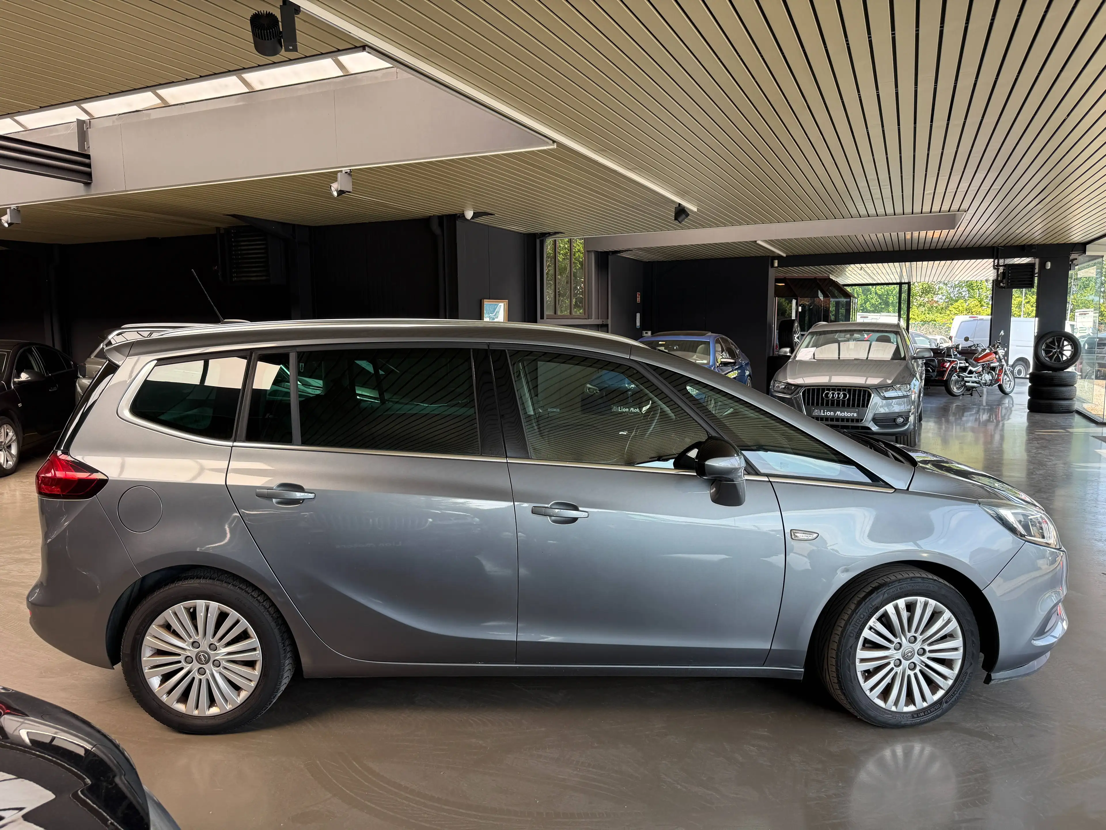 Opel Zafira Tourer Zafira 1.6 CDTi ecoFLEX Cosmo Start/Stop — photo 8
