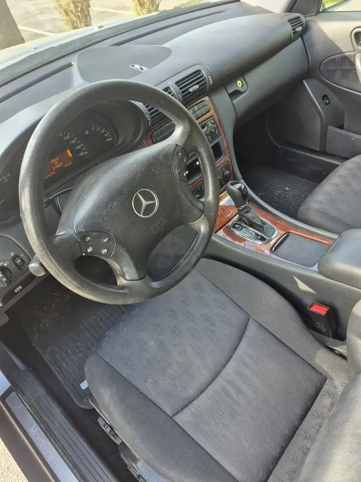 Mercedes-Benz 180, foto 6