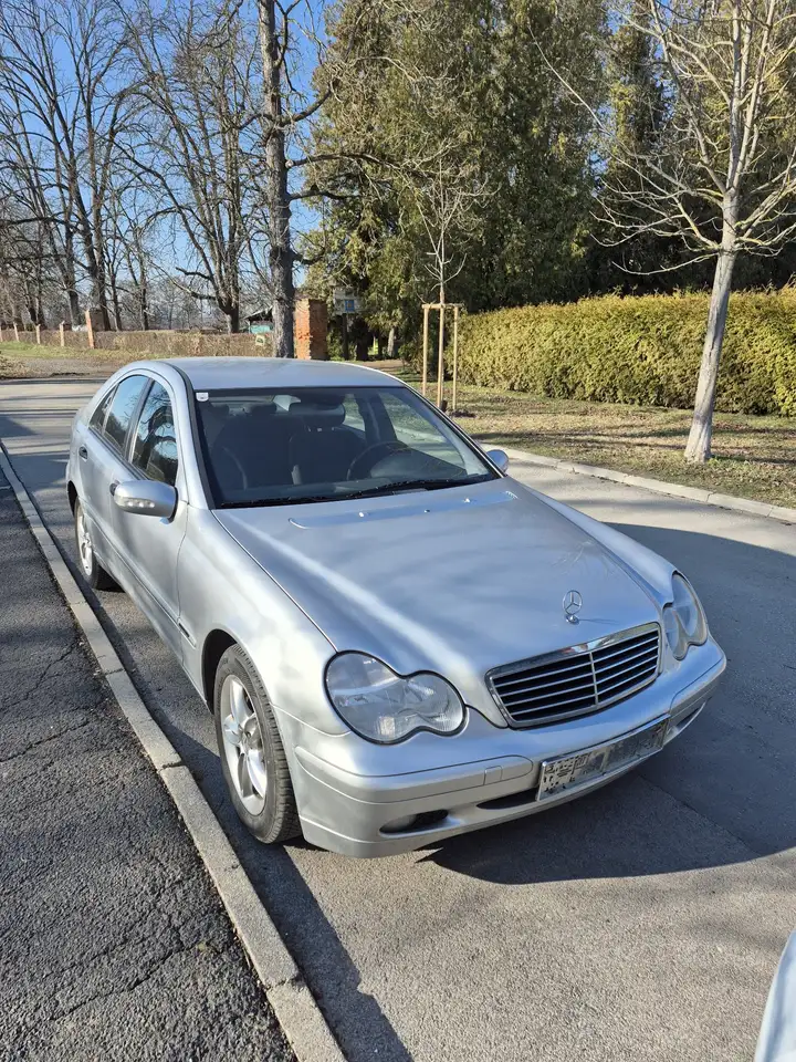 Mercedes-Benz 180, foto 4