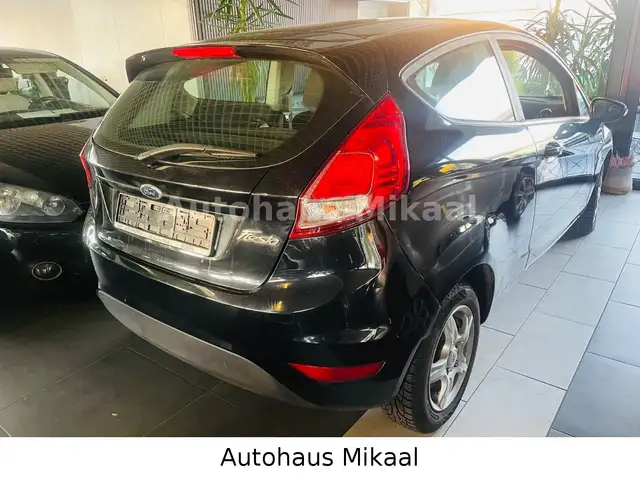 Ford Fiesta view 3
