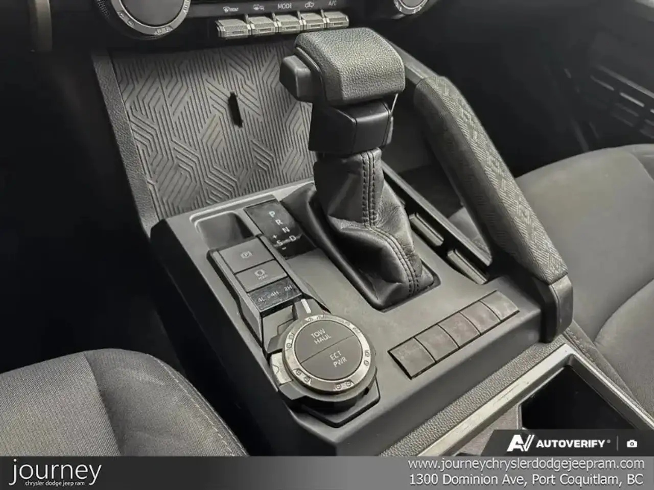 Toyota Tacoma снимка Toyota Tacoma