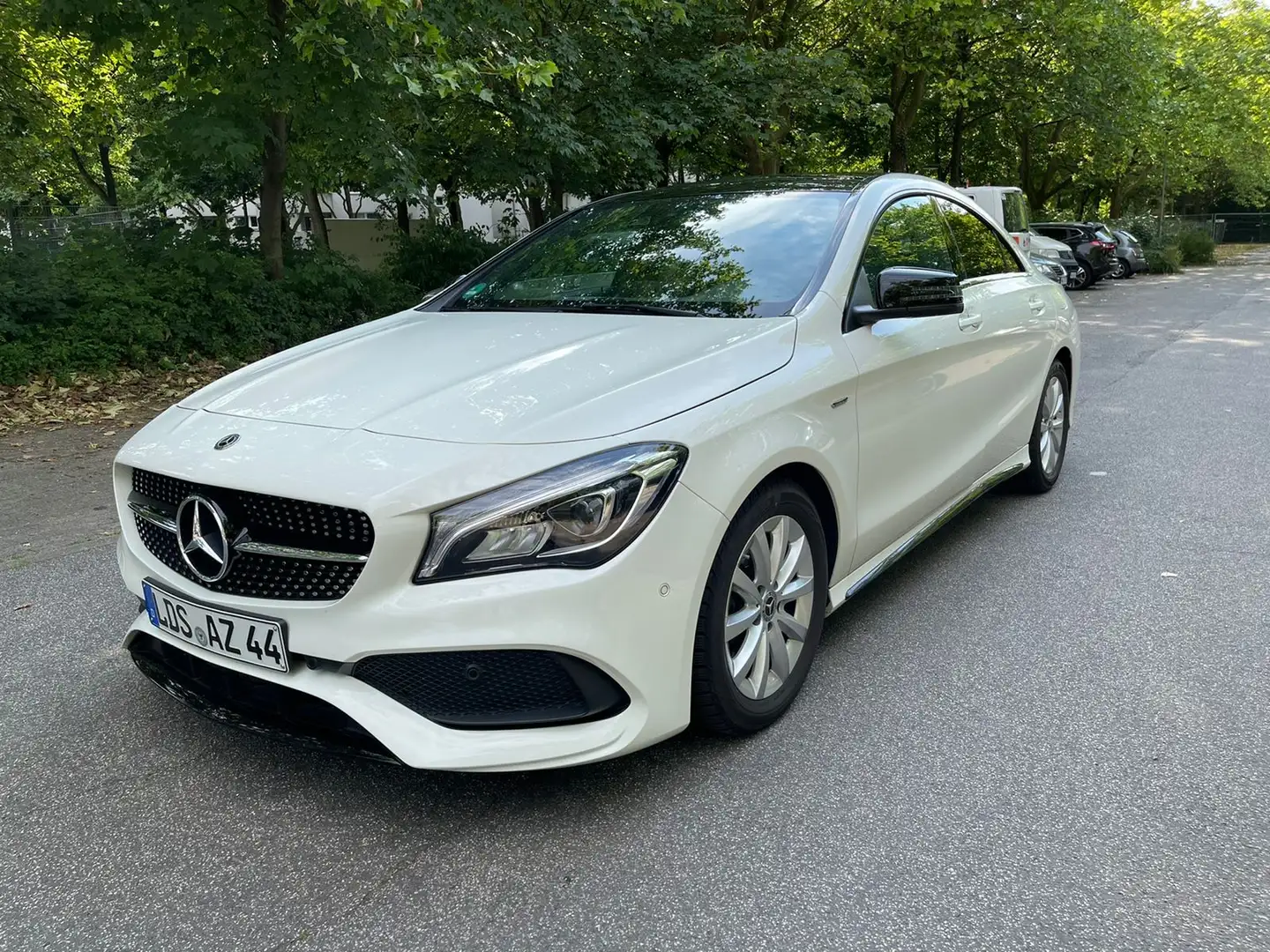 Mercedes-Benz CLA 200 CLA 200 (117.343) Weiß - 1