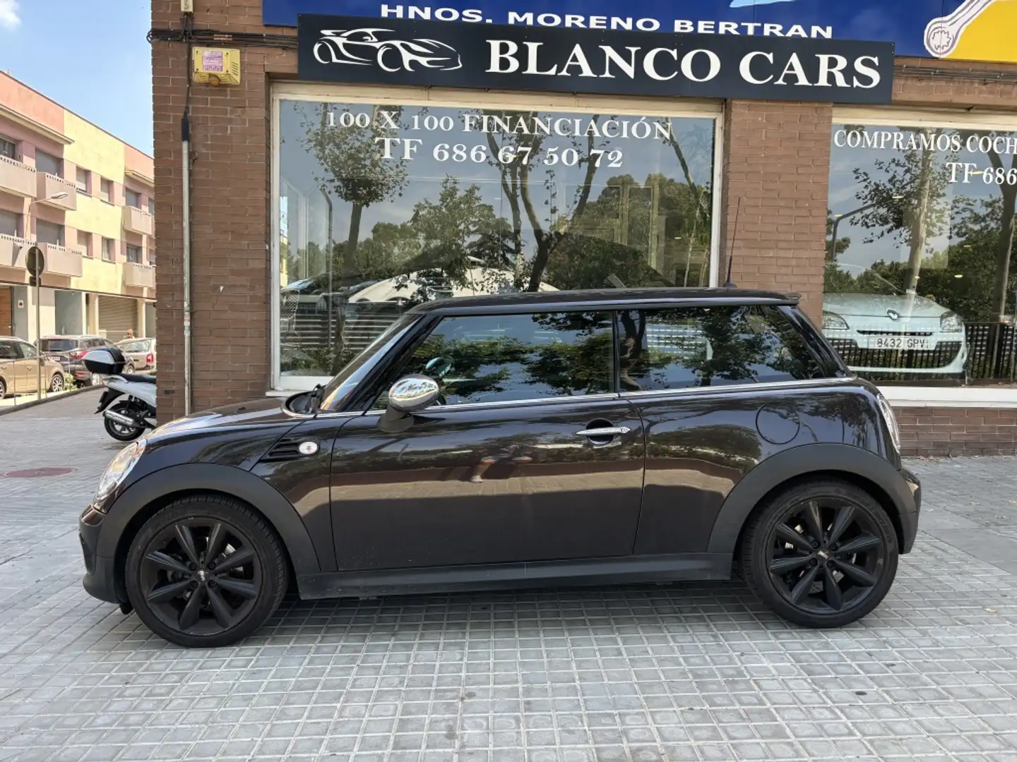 MINI Cooper D Marrón - 1