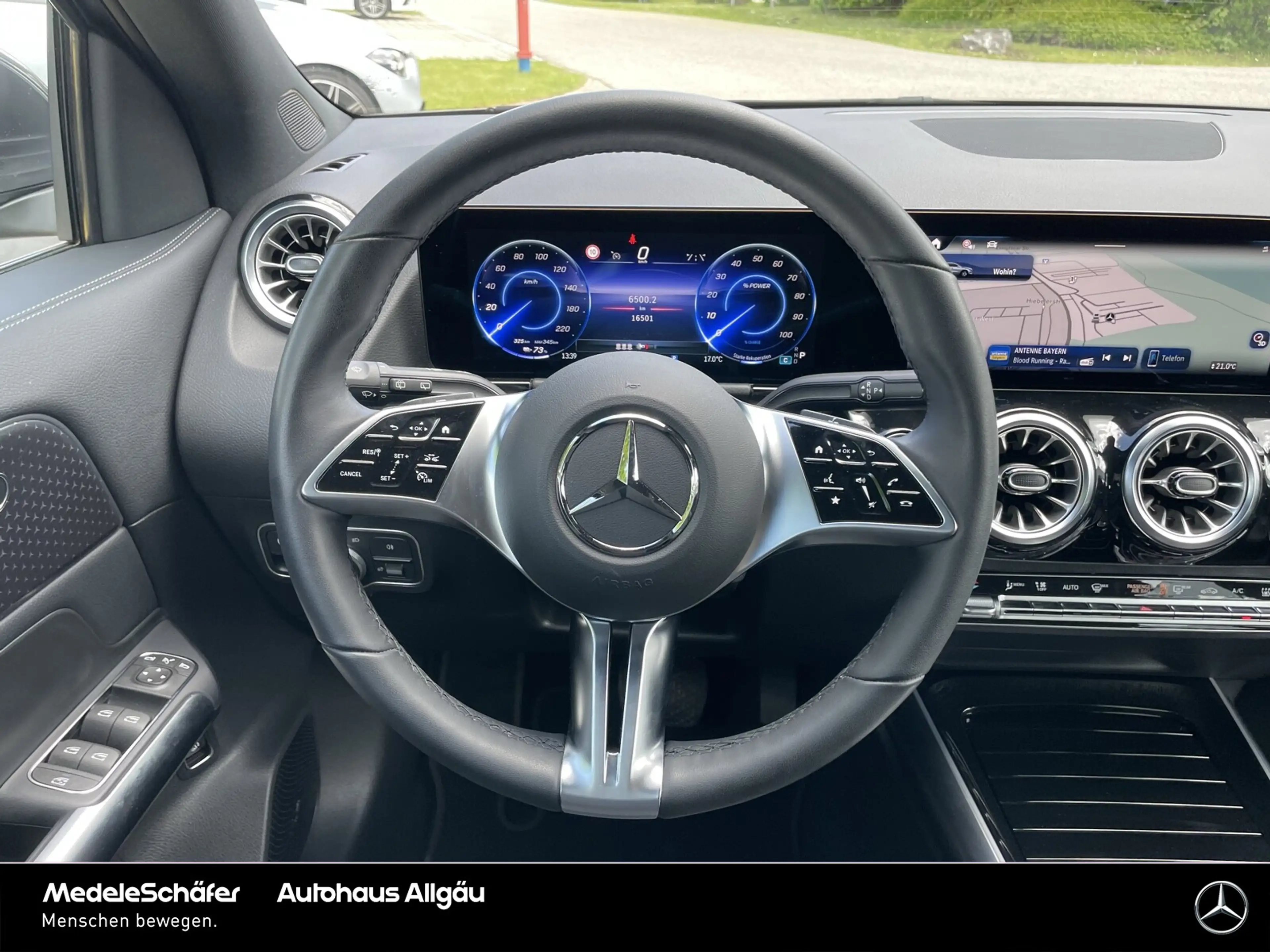 Mercedes-Benz EQA 300 EQA 300 4M Progressive Vorr-Dist Kam LED KeylGO — photo 14