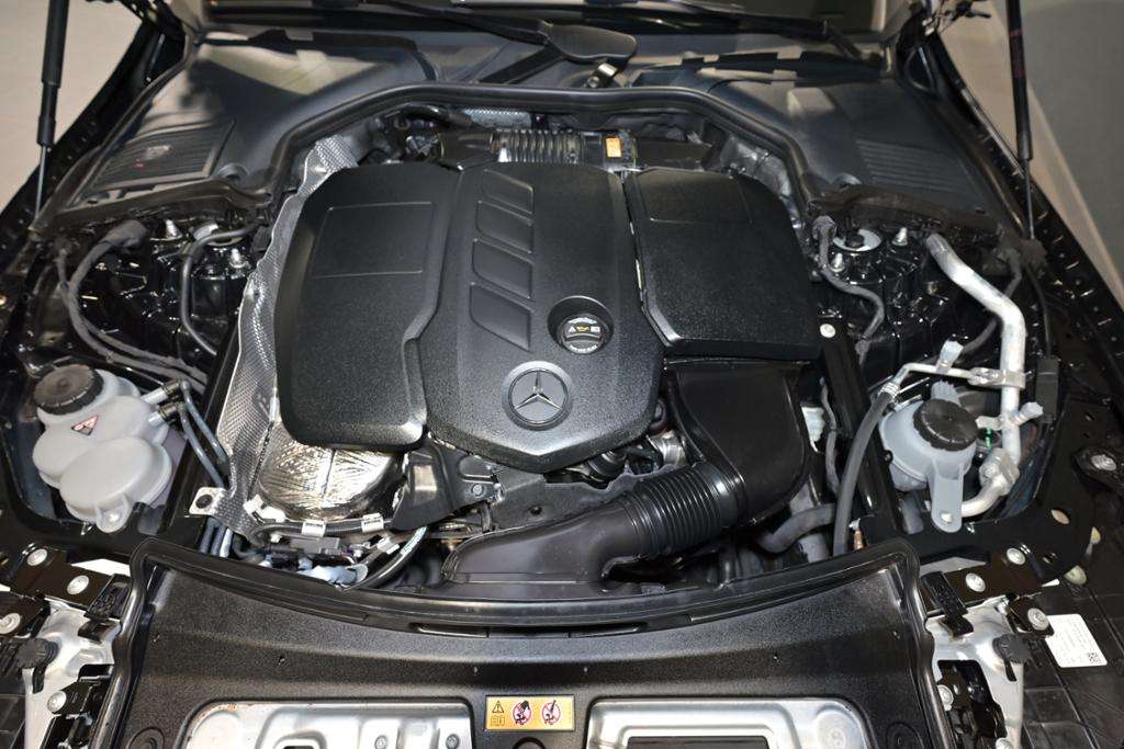 Mercedes-Benz C 220