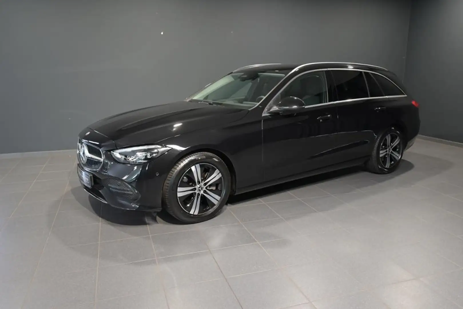 Mercedes-Benz C 220 d T LED/KAMERA/NAVI/AHK Schwarz - 1