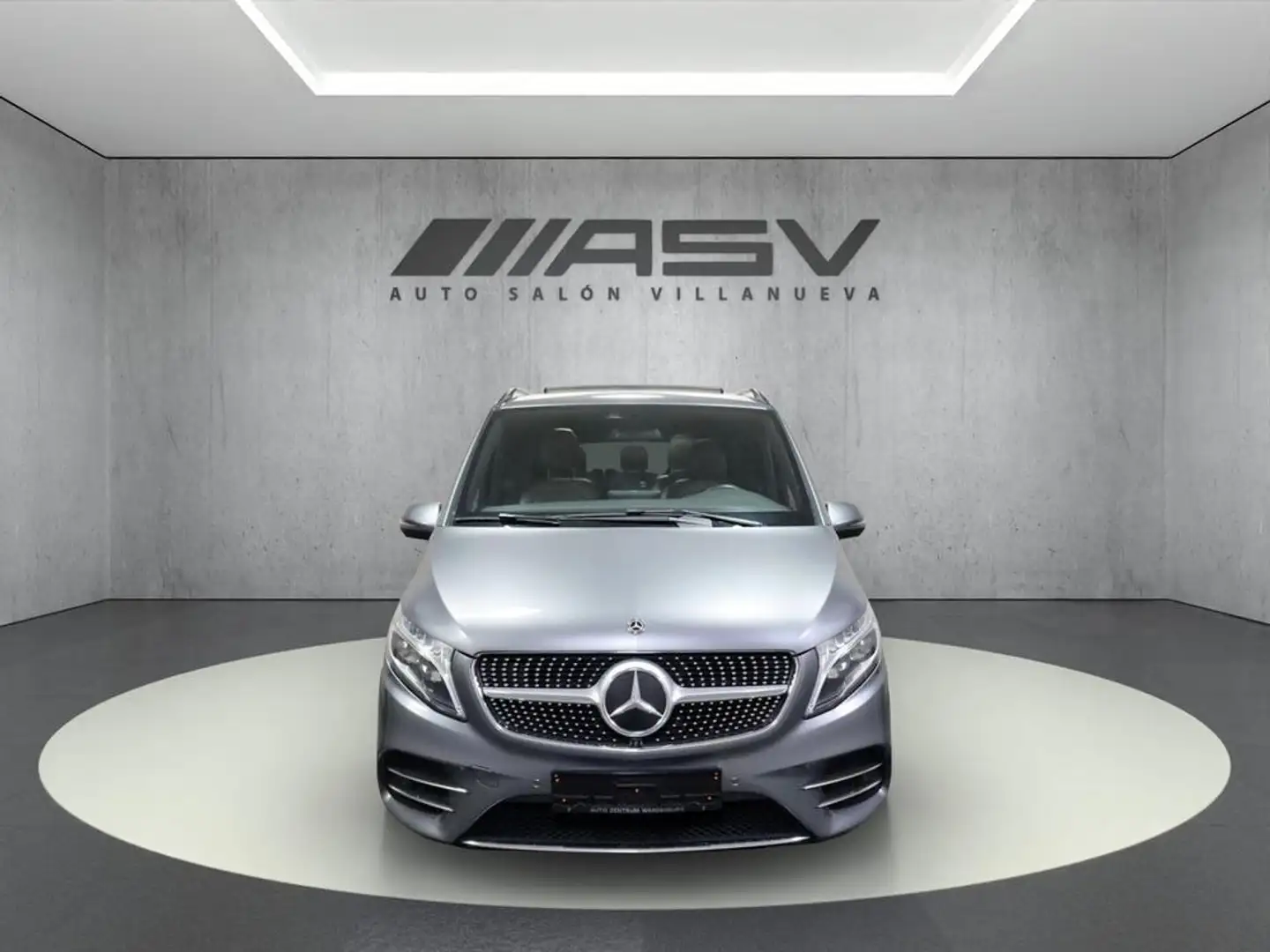 Mercedes-Benz V Monovolumen Automático de 5 Puertas Szary - 2