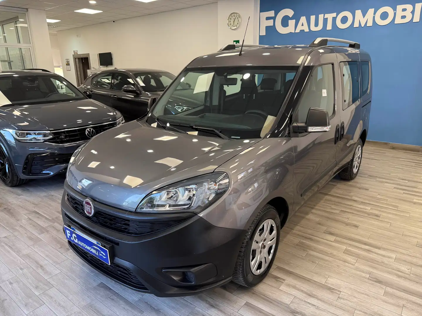 Fiat Doblo Doblo 1.6 mjt 16v Easy s Grigio - 2