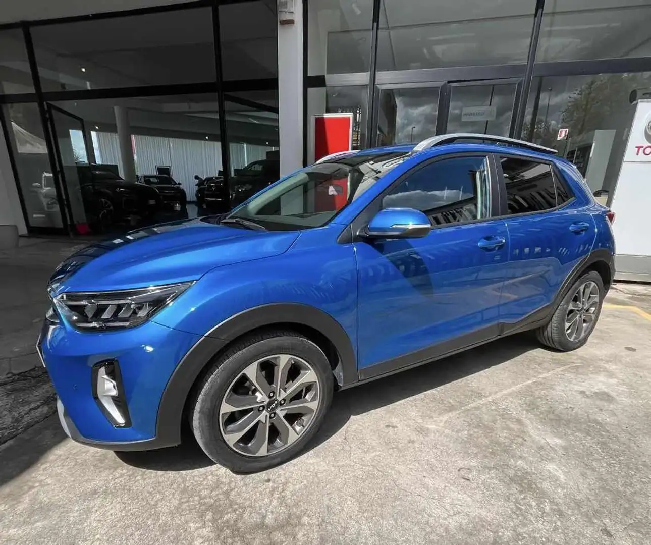 Kia Stonic 1.0 T-GDi 100 CV MHEV MT Style Azul - 1