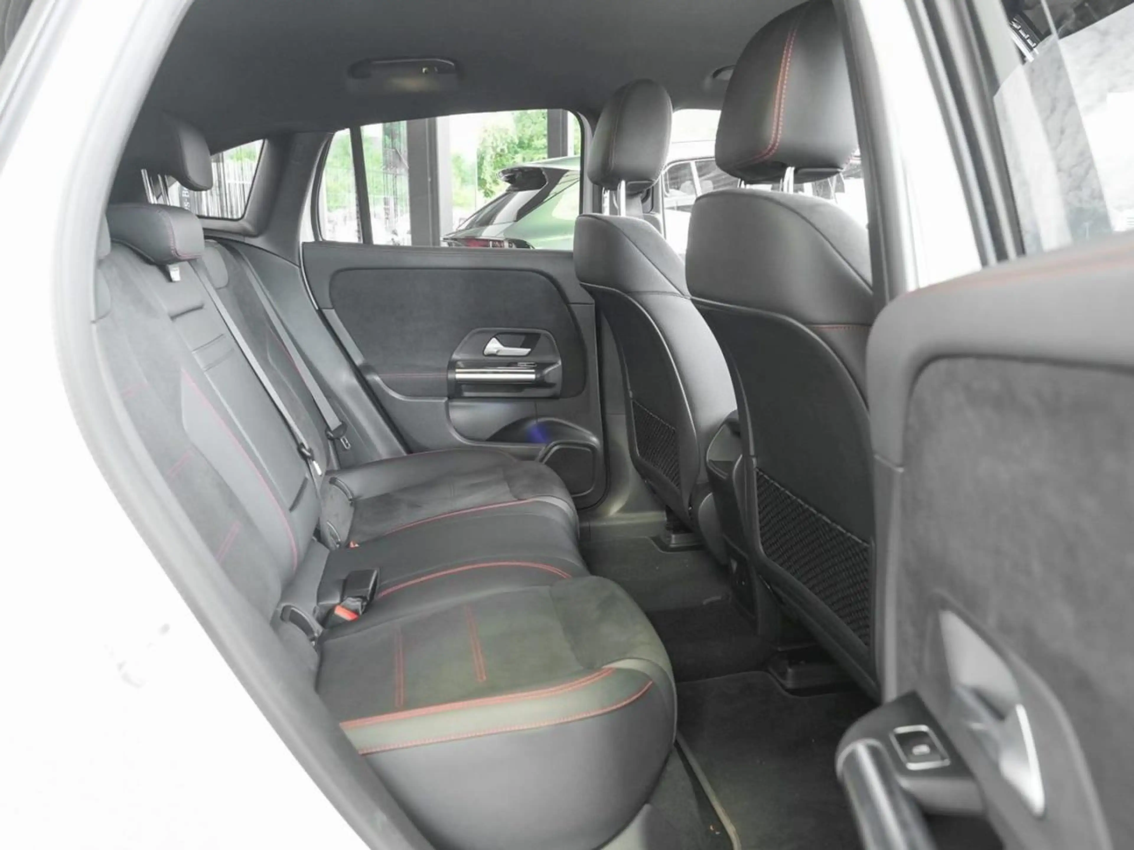 Mercedes-Benz EQA 250 AMG Night EasyPack Kamera SpurH ParkA — photo 11