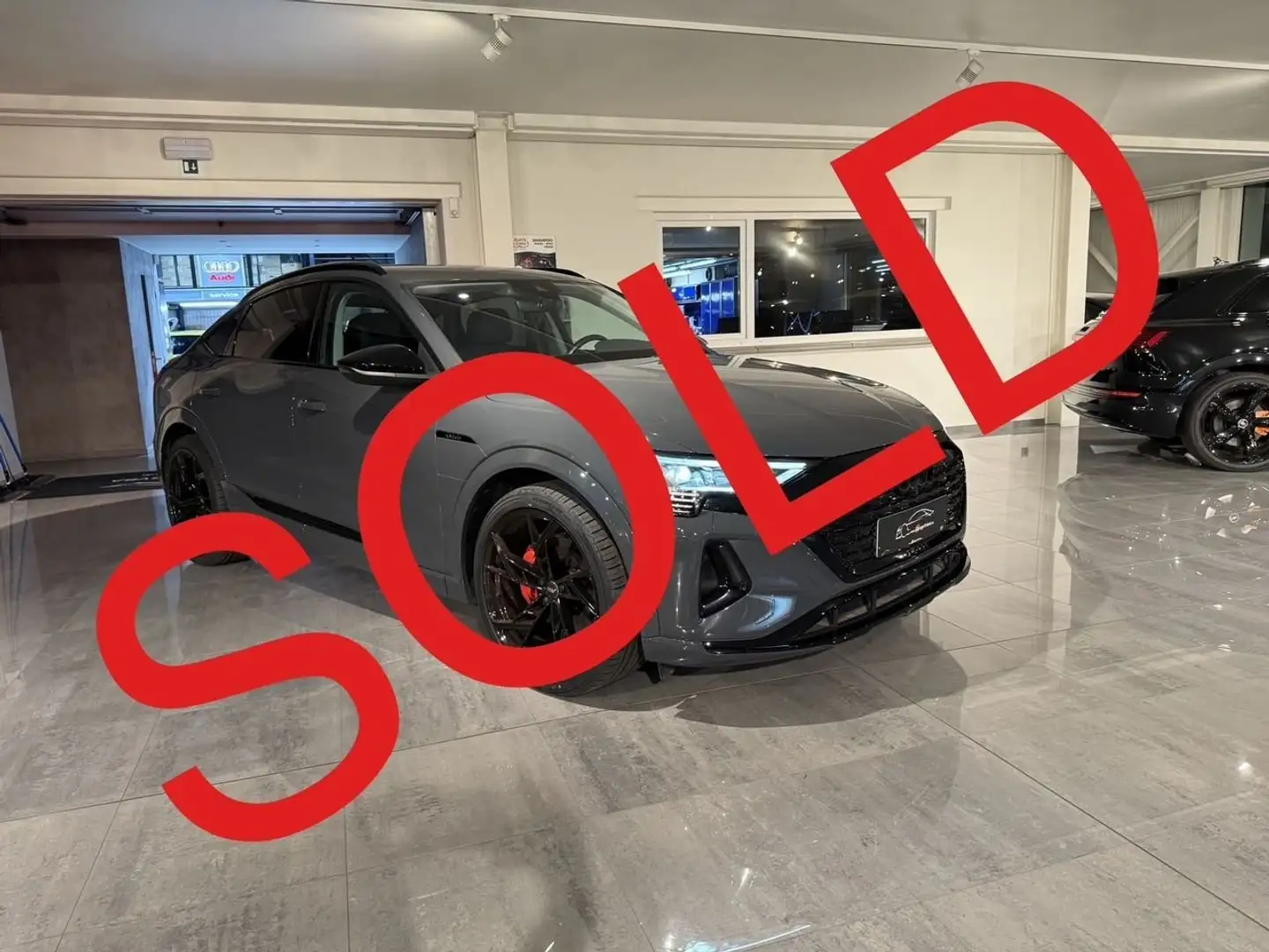 Audi Q8 e-tron SOLD BIJ GARAGE VRIENS YVES BV!!!!! Gris - 1