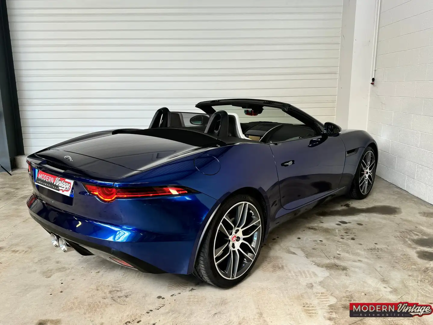 Jaguar F-Type Cabriolet V6 3L Essence Suralimenté 340 ch BVA8 Синій - 2