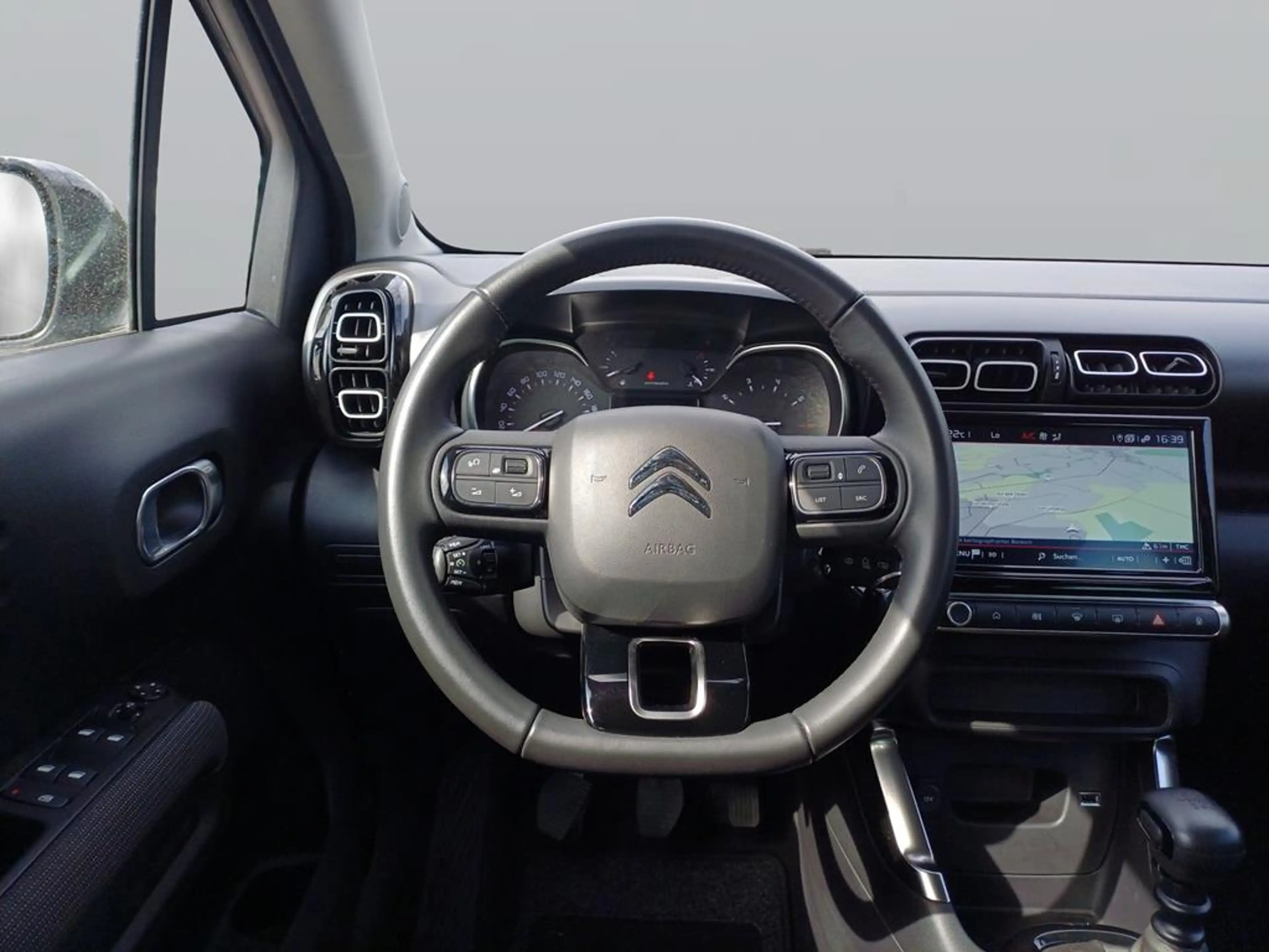 Citroen C3 Aircross PureTech 110 S&S Shine — photo 12