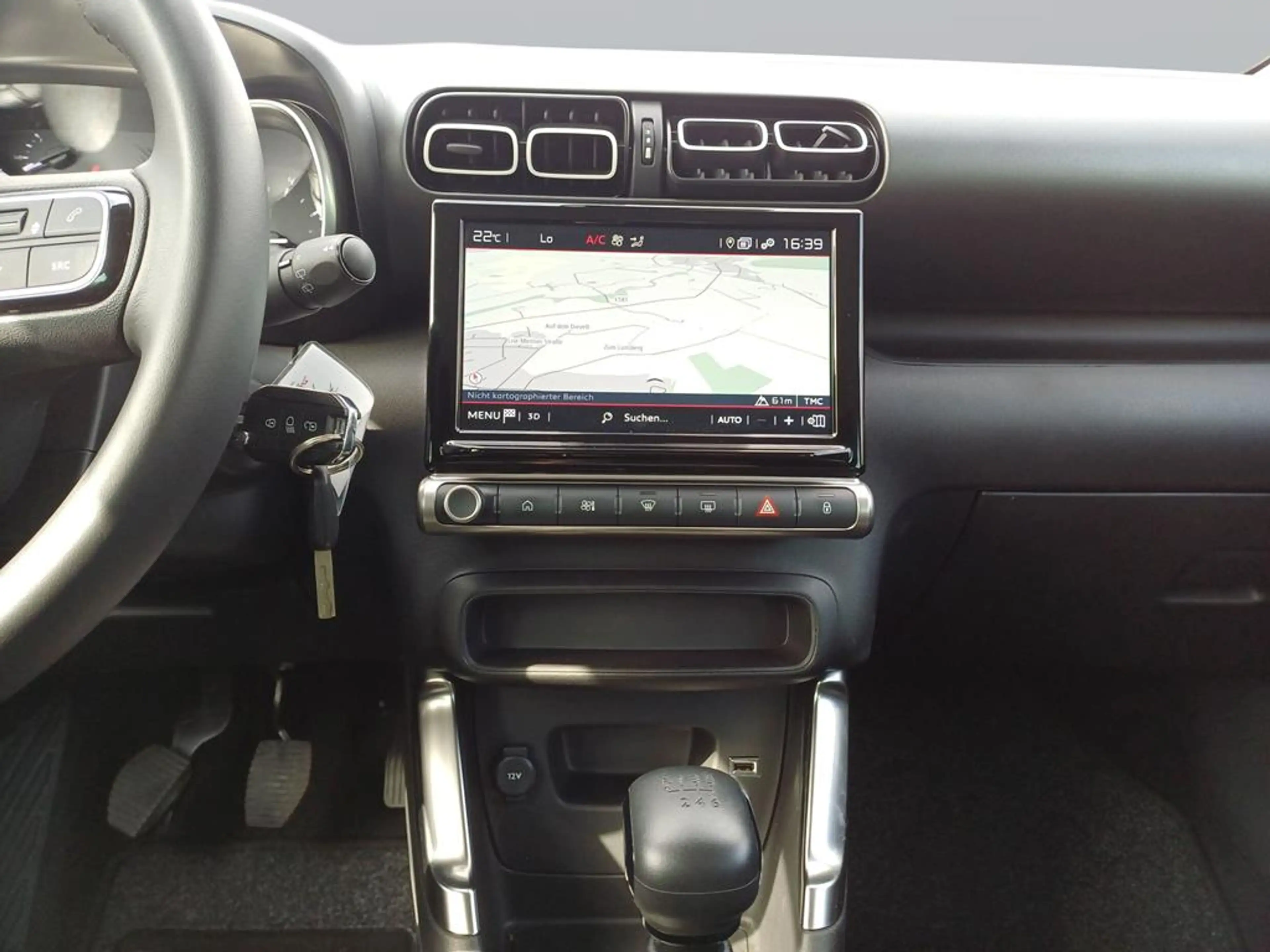 Citroen C3 Aircross PureTech 110 S&S Shine — photo 11
