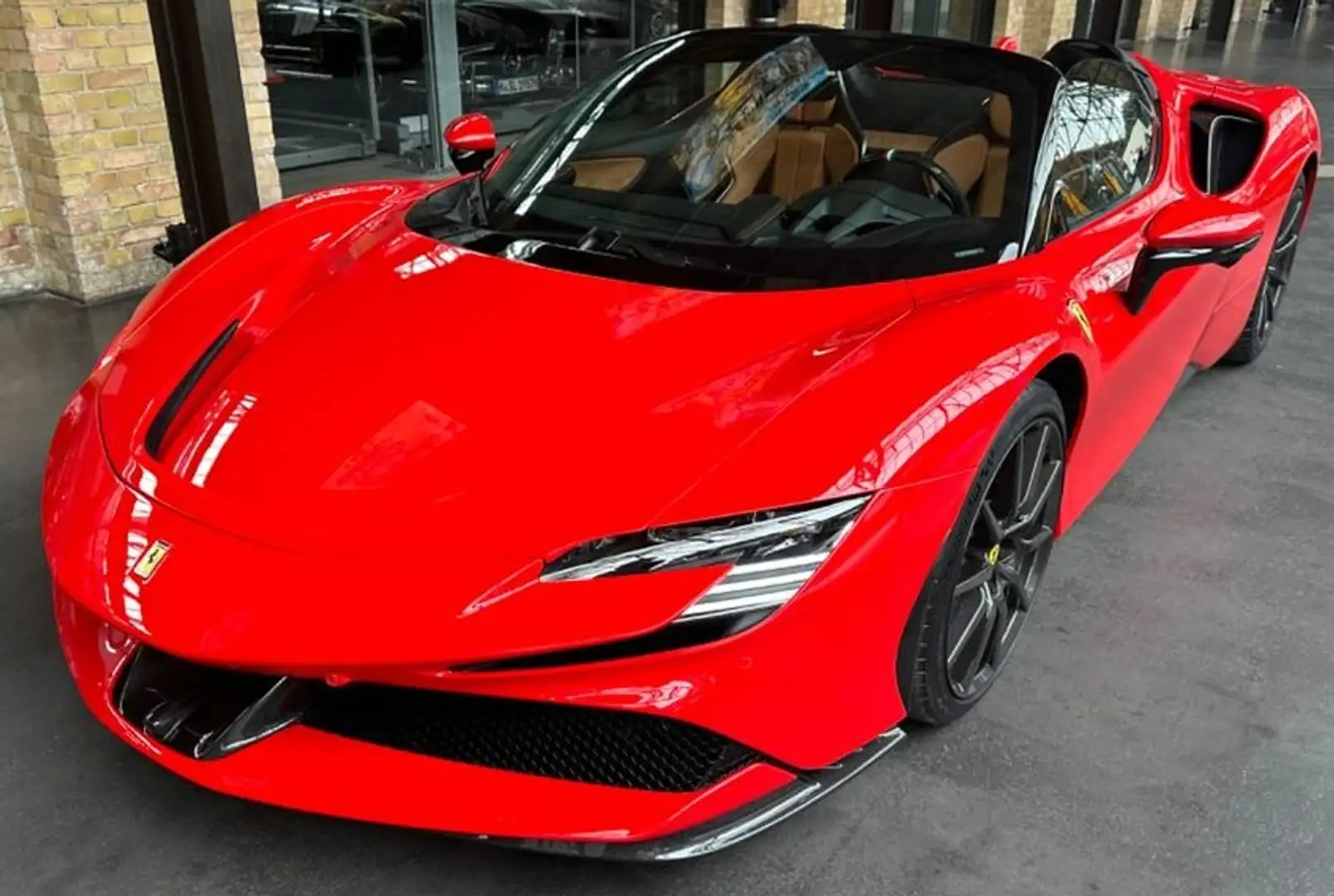 Ferrari SF90 Spider Rojo - 2