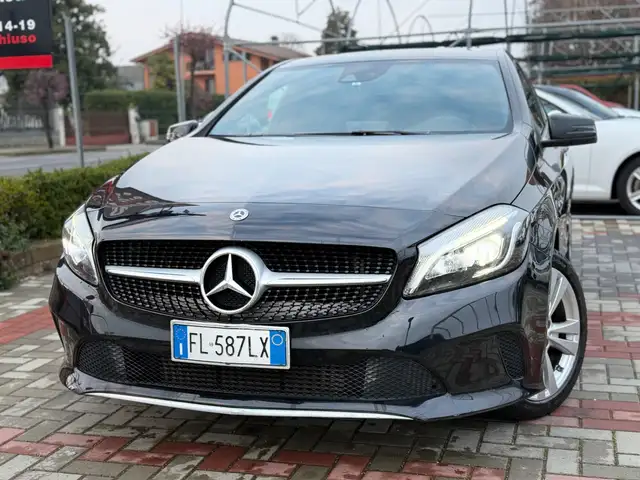 Mercedes-Benz A 180 A 180 d Sport ACTIVITY EDITION