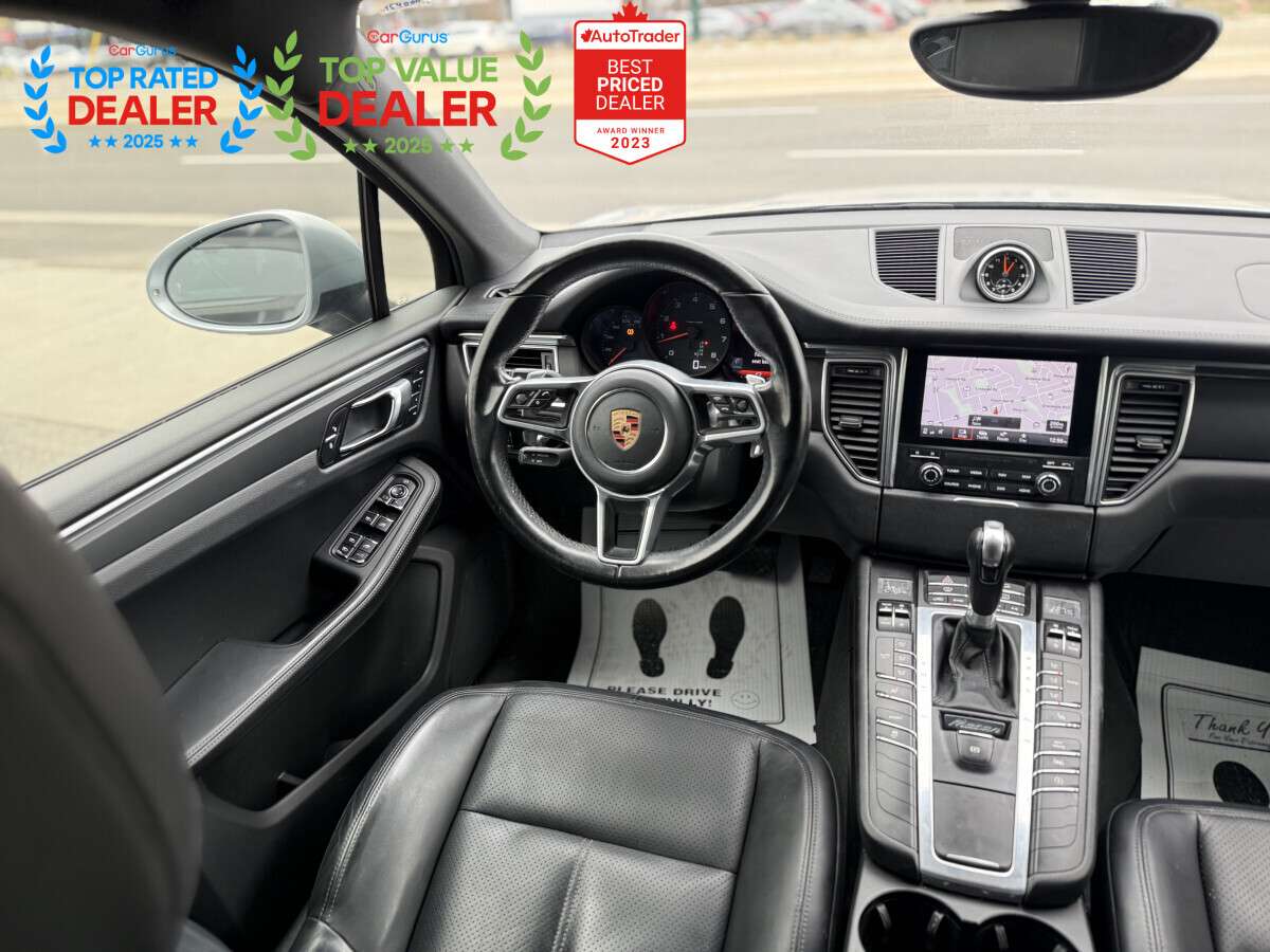 2017 Porsche Macan | PREMIUM | NAVI | LOADED thumb 16