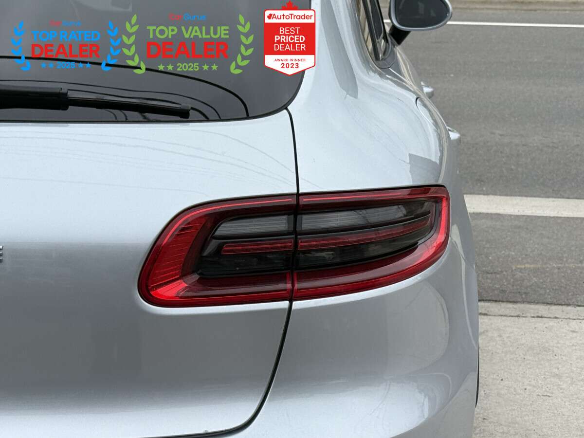 2017 Porsche Macan | PREMIUM | NAVI | LOADED thumb 9