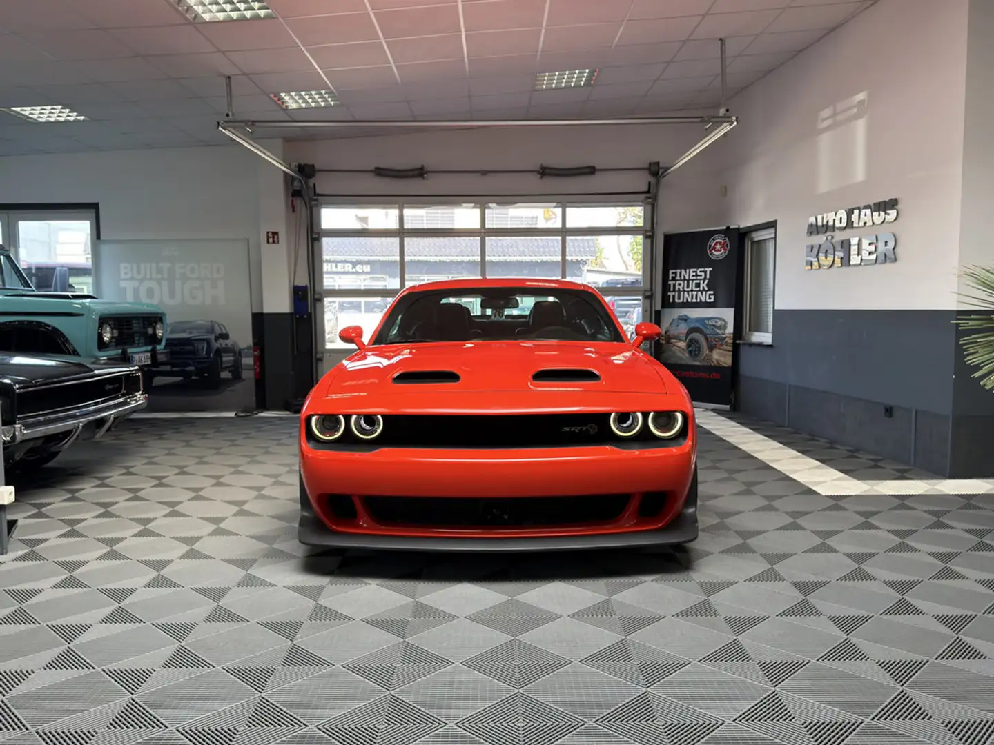Dodge Challenger SRT Hellcat Widebody Last Call Naranja - 2