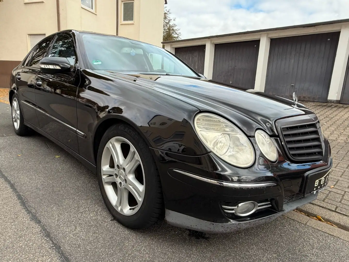 Mercedes-Benz E 280 CDI 190-PS Lim.AVANTGARDE Kamera+ PDC Schwarz - 2