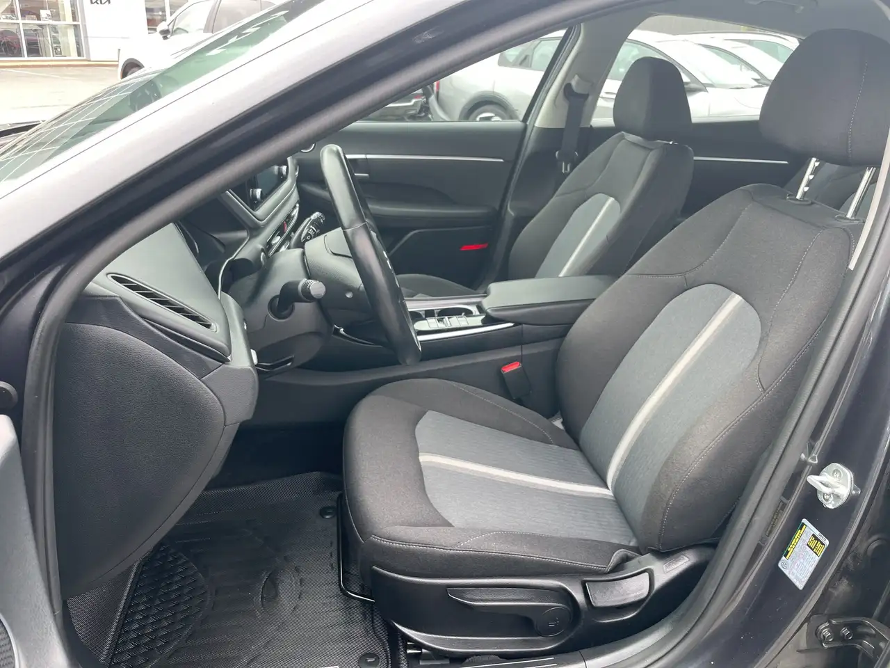 Hyundai SONATA снимка Hyundai SONATA