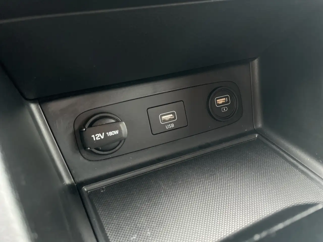 Hyundai SONATA снимка Hyundai SONATA