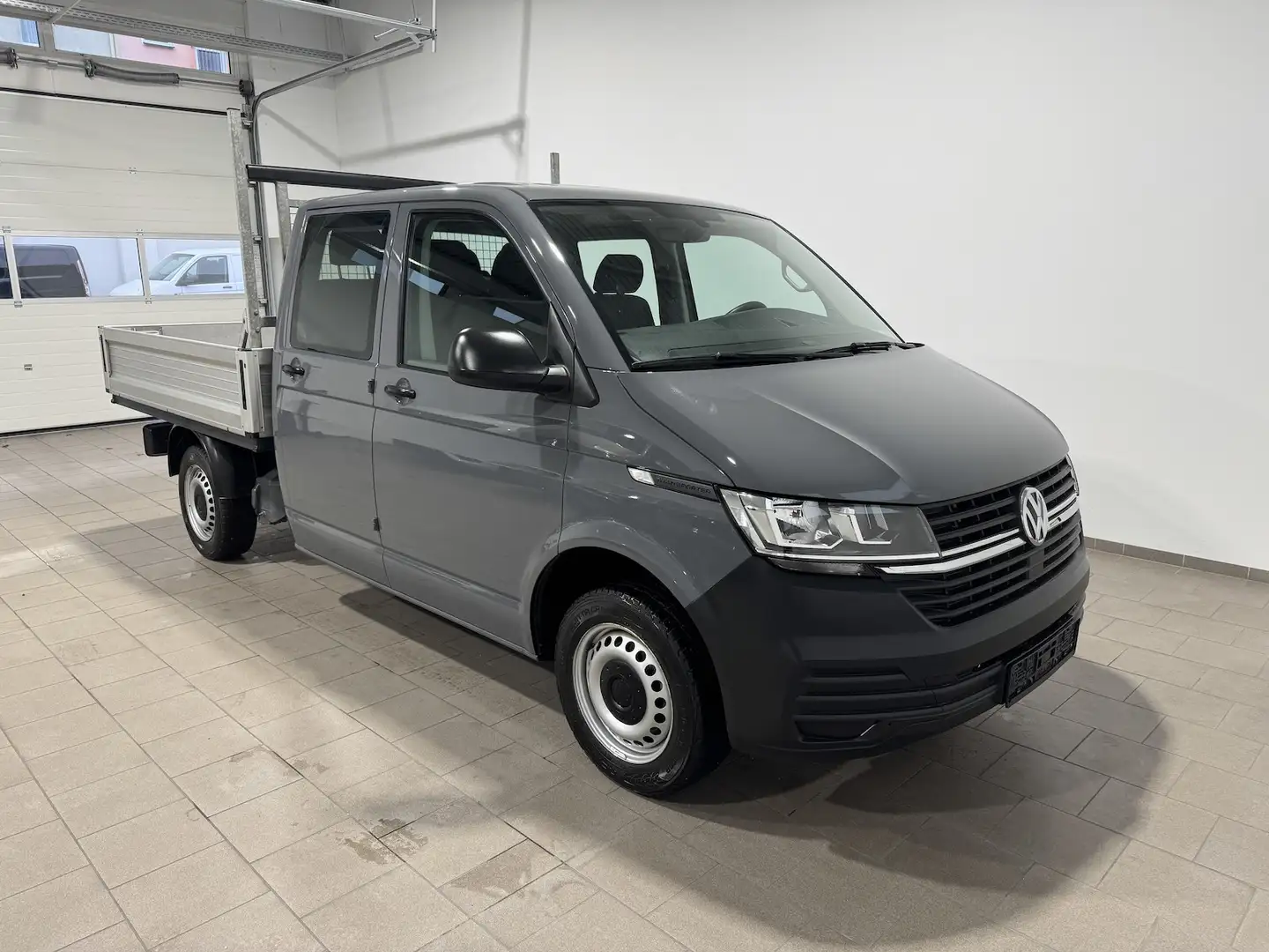 Volkswagen T6.1 Transporter Pritsche-Doka(6-Si),Klima,AHK Grau - 2