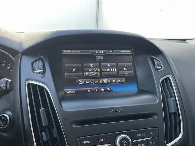 Ford Focus view 7