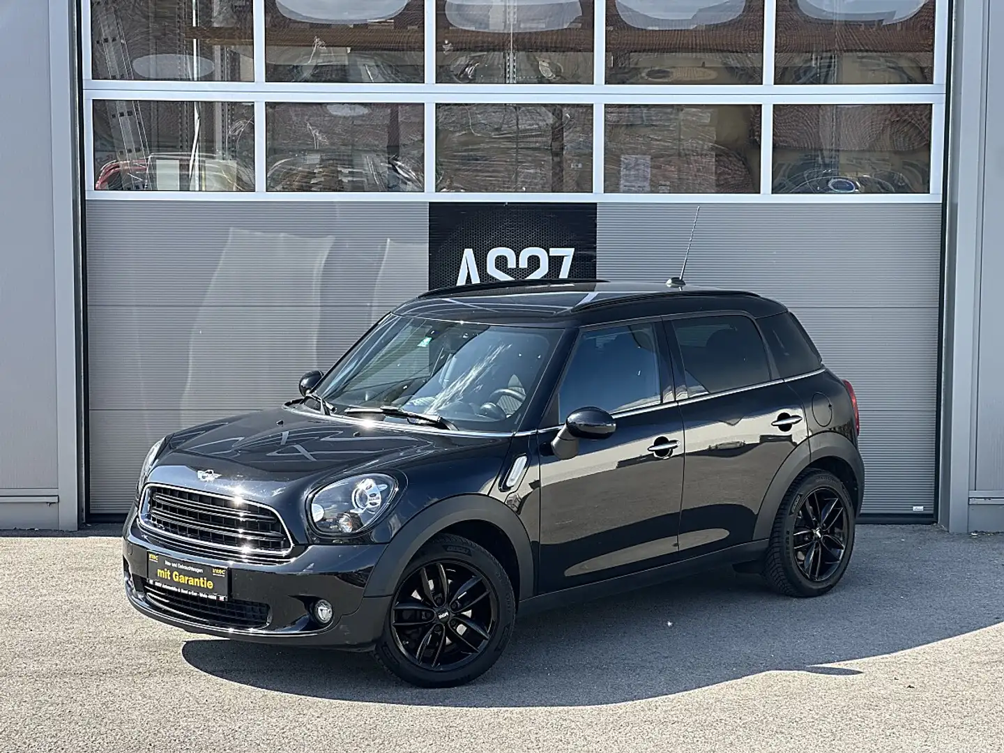 MINI John Cooper Works Countryman MINI Countryman COOPER John Cooper Works Aussta... Schwarz - 1