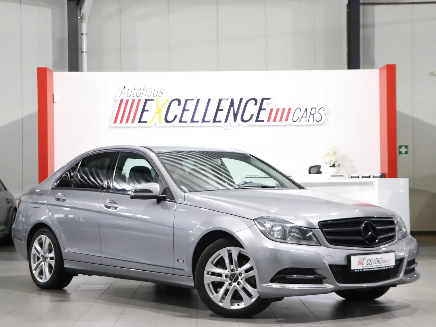 Mercedes-Benz C 250 CDI BE LIMO AVANTGARDE / LEDER / NAVI+ Grau - 1