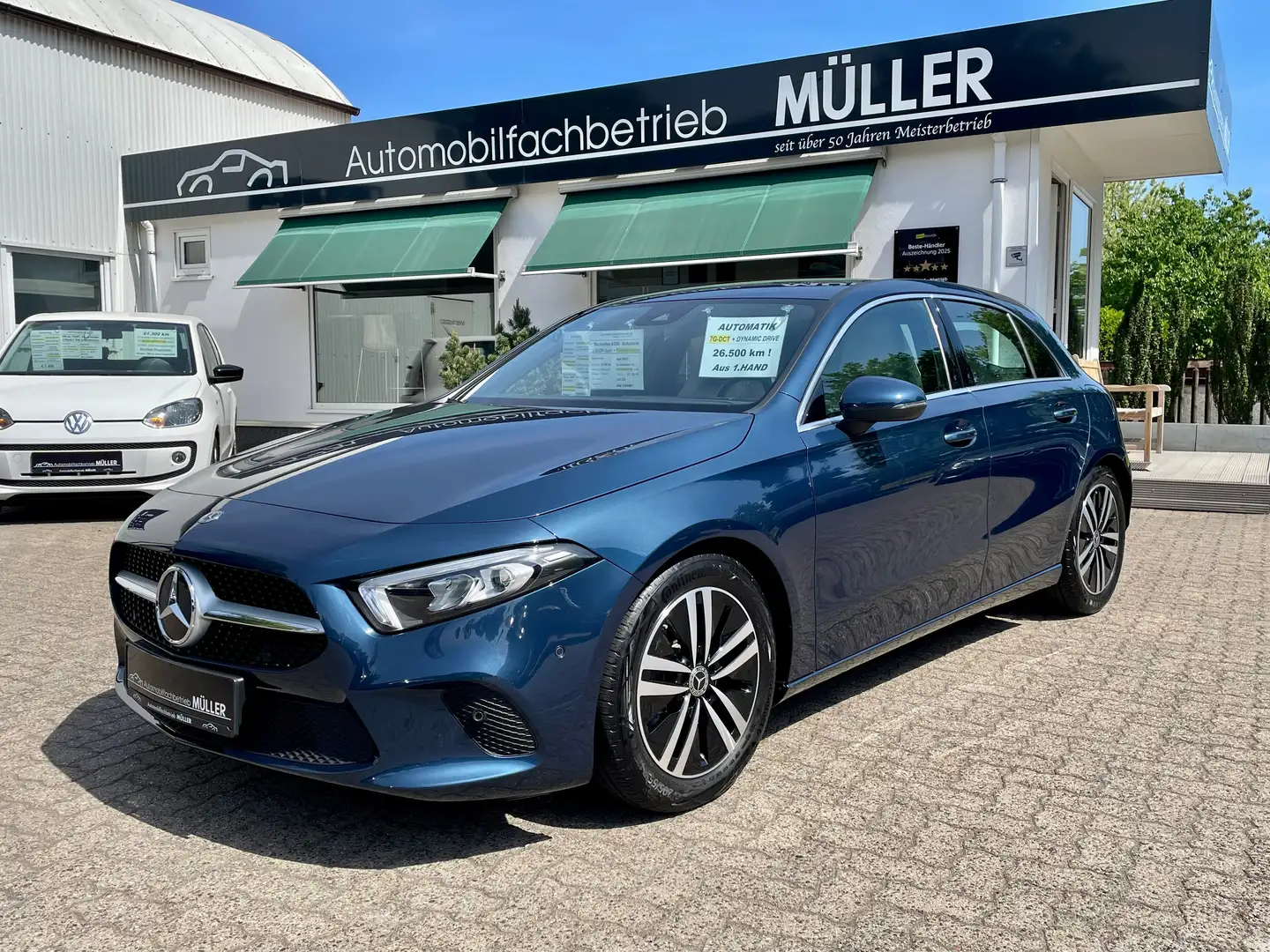 Mercedes-Benz A 200 AUT.+LEDER-Sport+KAMERA+LED+Navi+Virtual+"WIE NEU" Blauw - 1