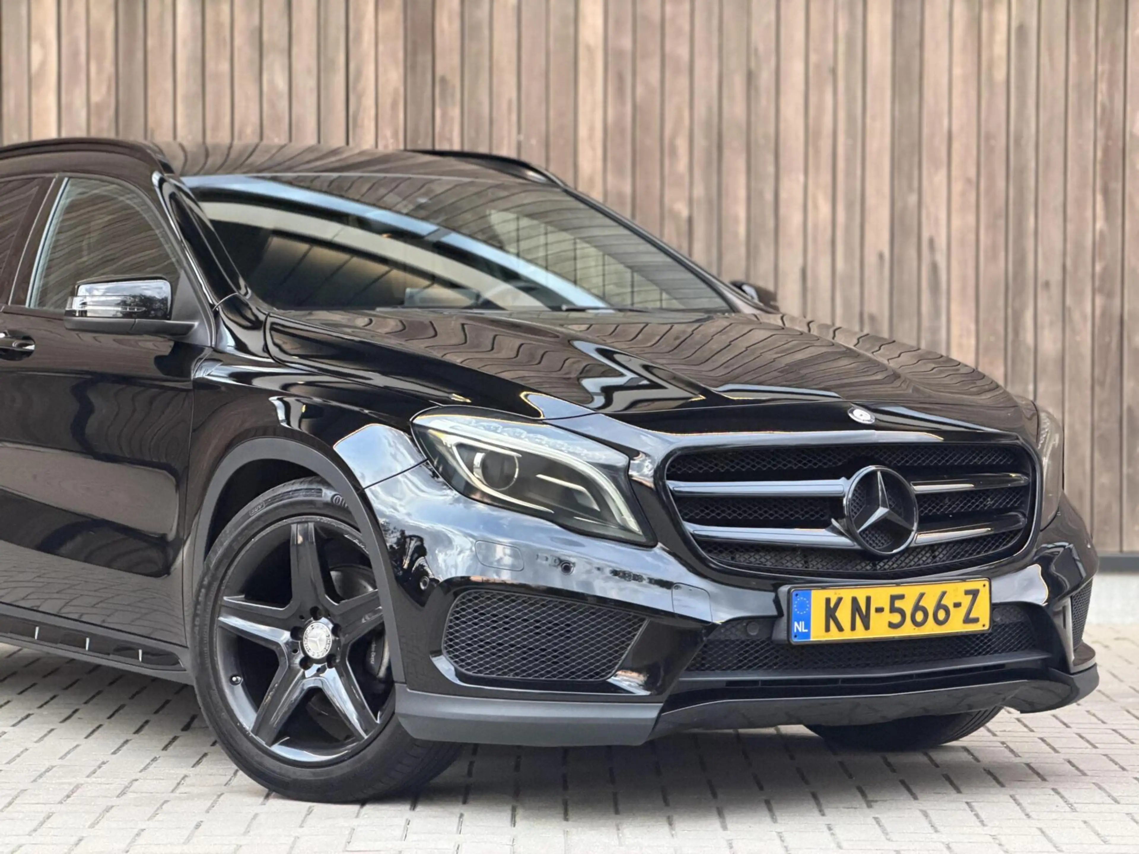 Mercedes-Benz GLA 180 AMG Night Edition Plus | TREKHAAK | XENON | NL-AUT — photo 7