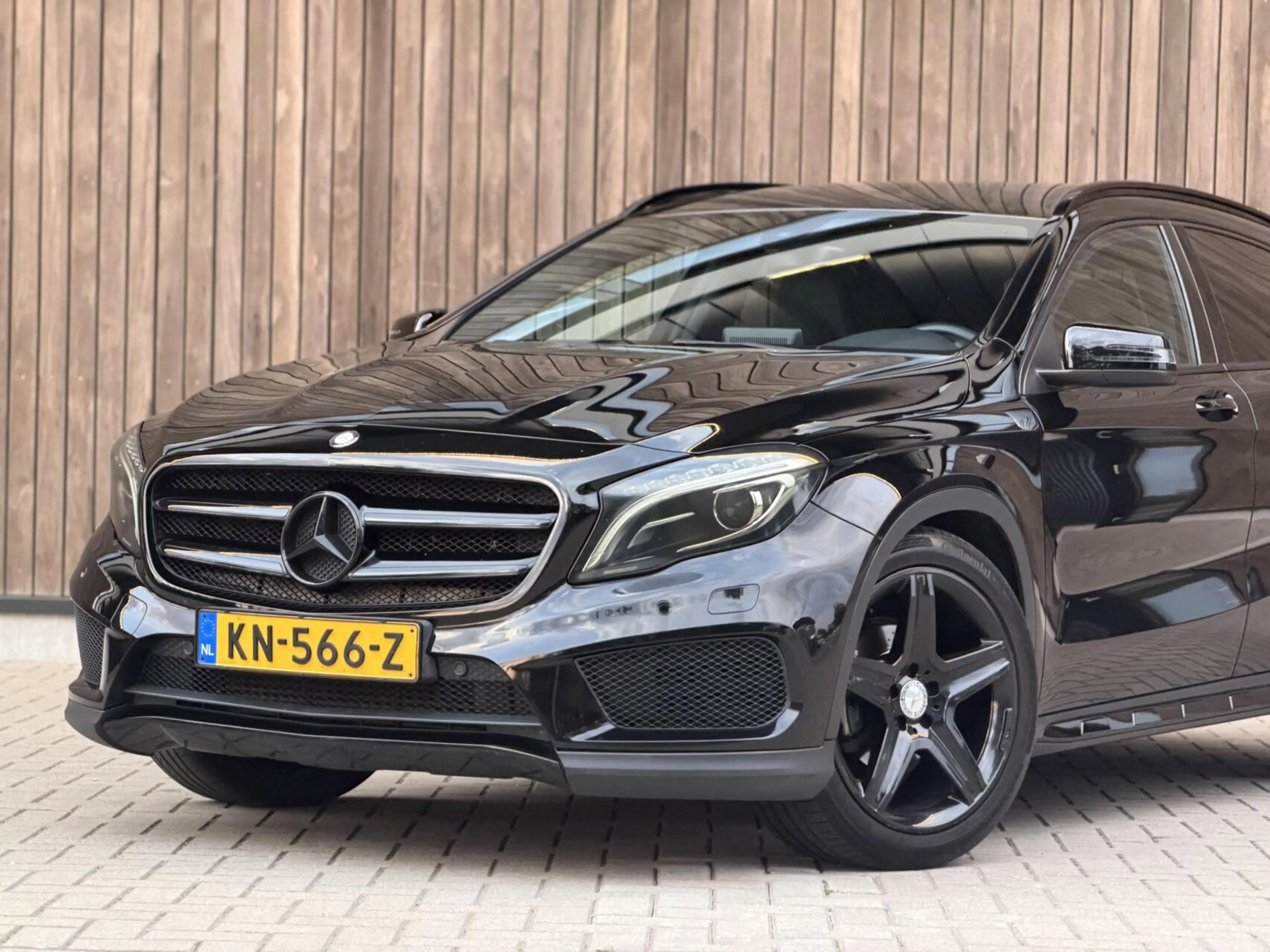 Mercedes-Benz GLA 180 AMG Night Edition Plus | TREKHAAK | XENON | NL-AUT — photo 5