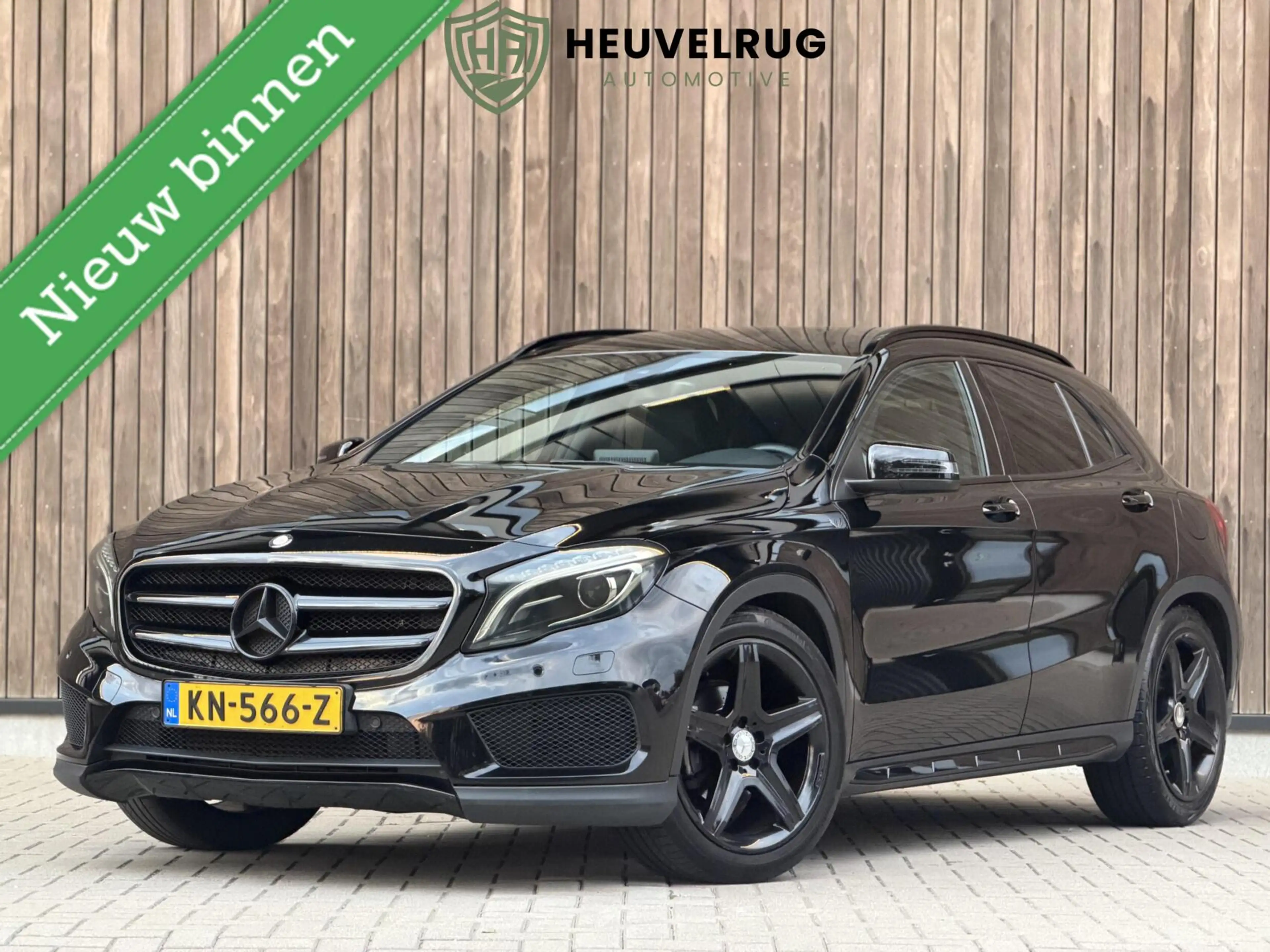 Mercedes-Benz GLA 180 AMG Night Edition Plus | TREKHAAK | XENON | NL-AUT