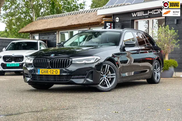 BMW 530 5-serie Touring 530e Business Edition Plus Soh 89%