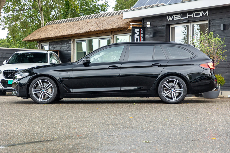 BMW 530 5-serie Touring 530e Business Edition Plus Soh 89% — photo 9