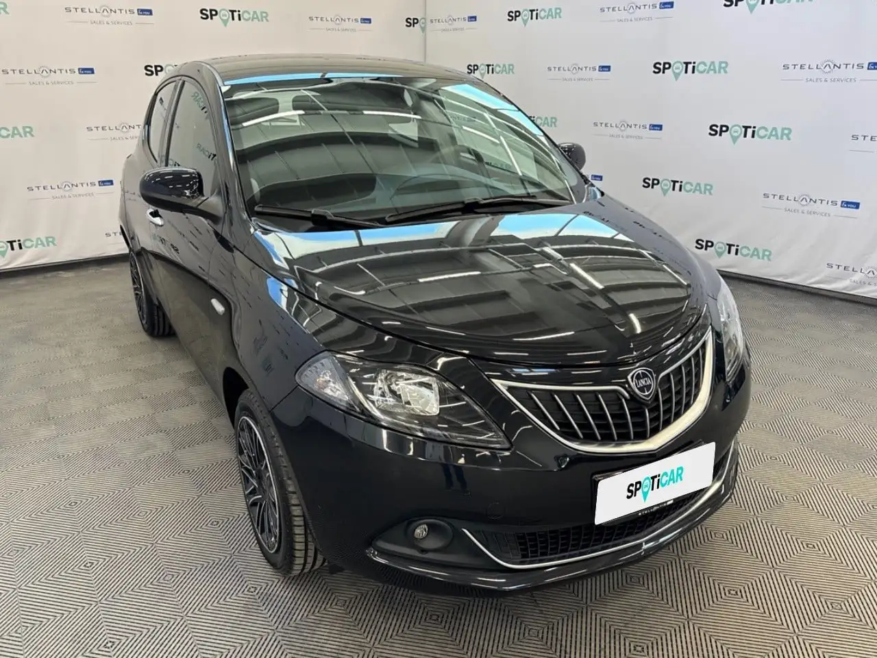 Lancia Ypsilon
