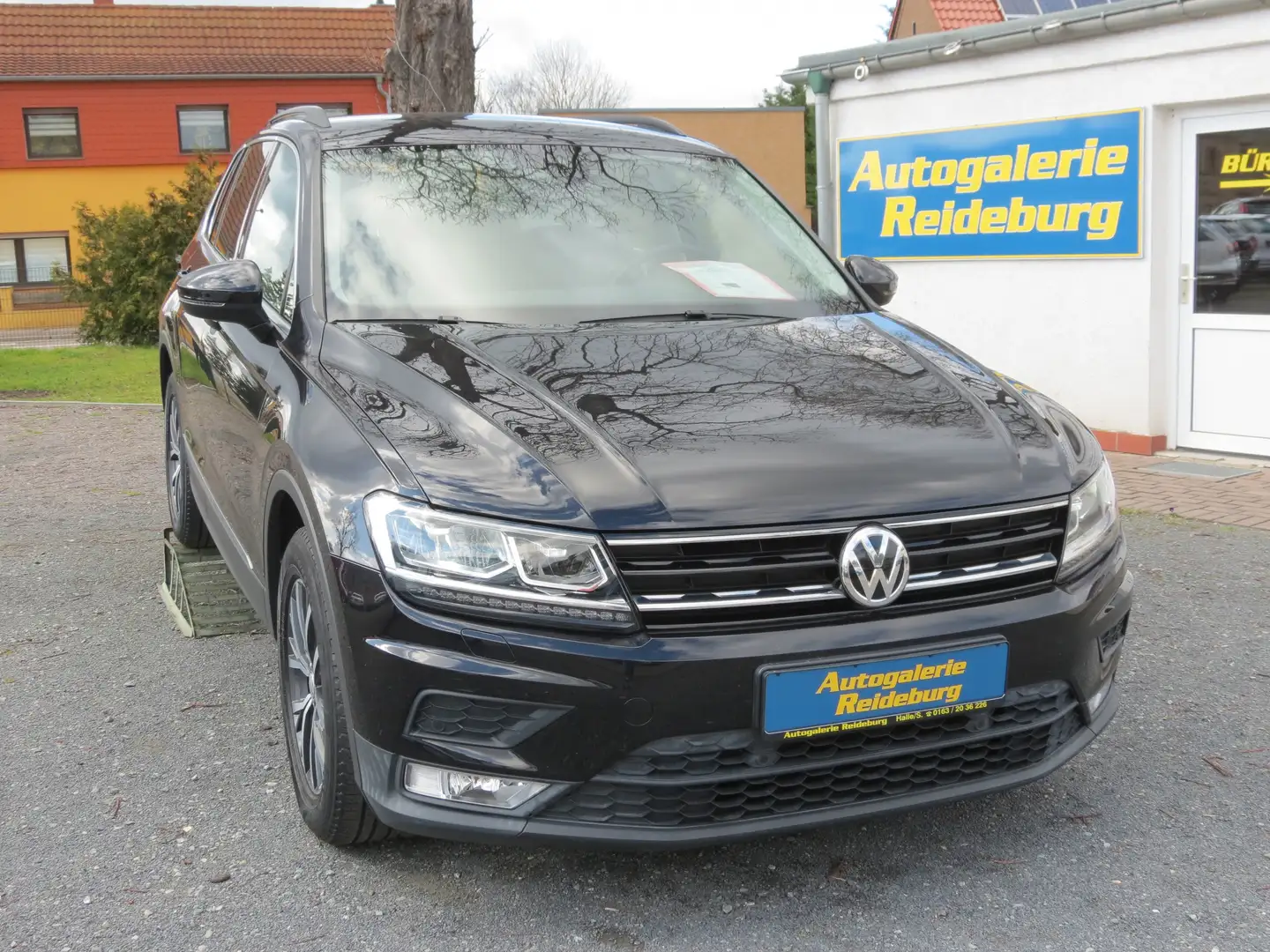 Volkswagen Tiguan Comfortline BMT/Start-Stopp LED!! Viele Highlights Nero - 2