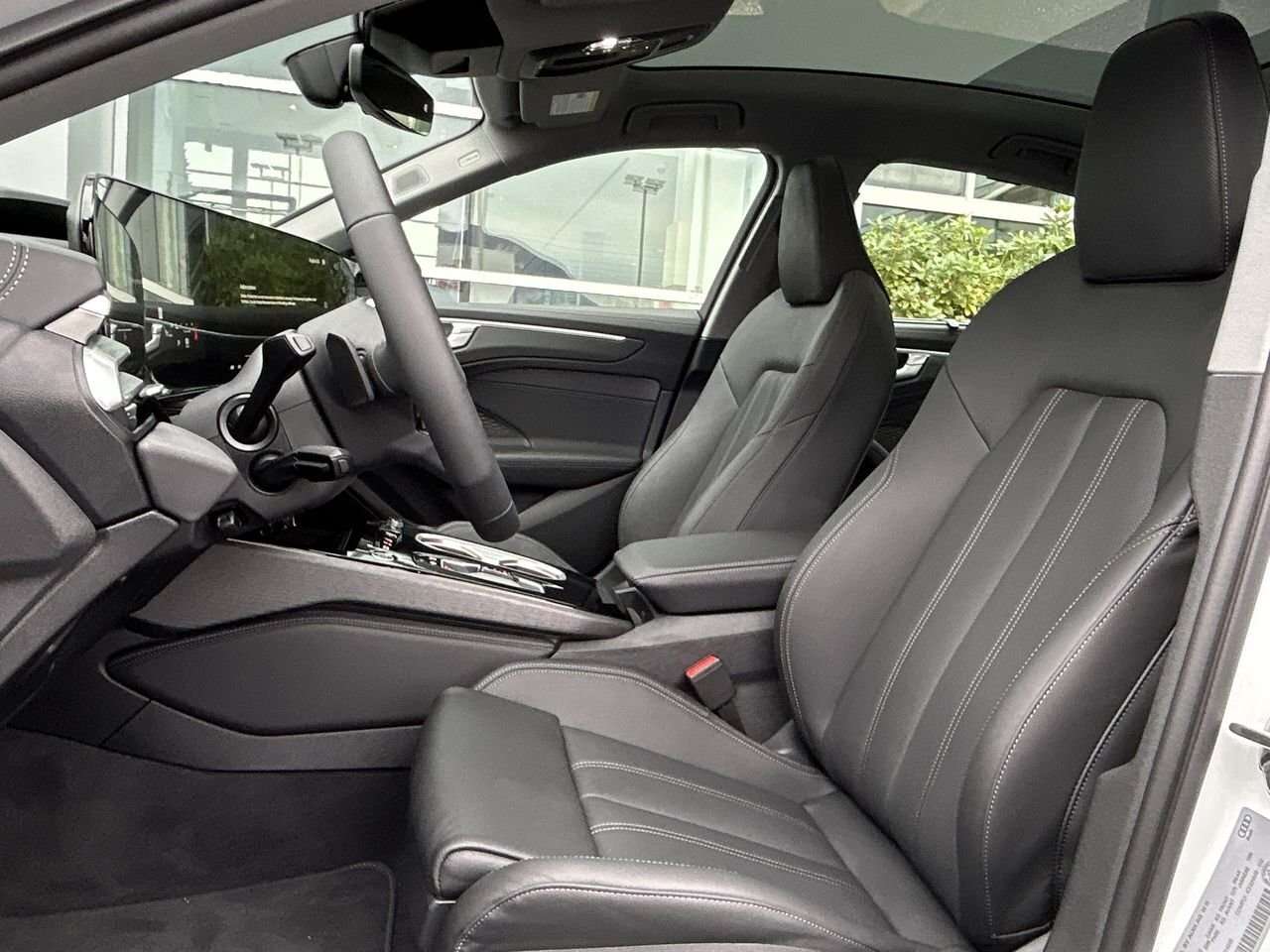 2026 Audi A6 TFSI quattro Technik WHERE TIMELESS DESIGN MEETS M thumb 19