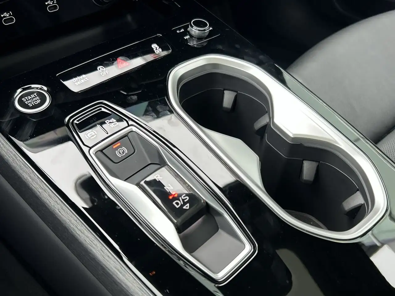 Audi A6 снимка Audi A6