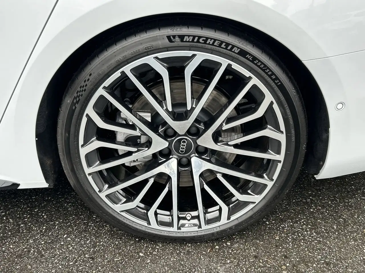 Audi A6 снимка Audi A6