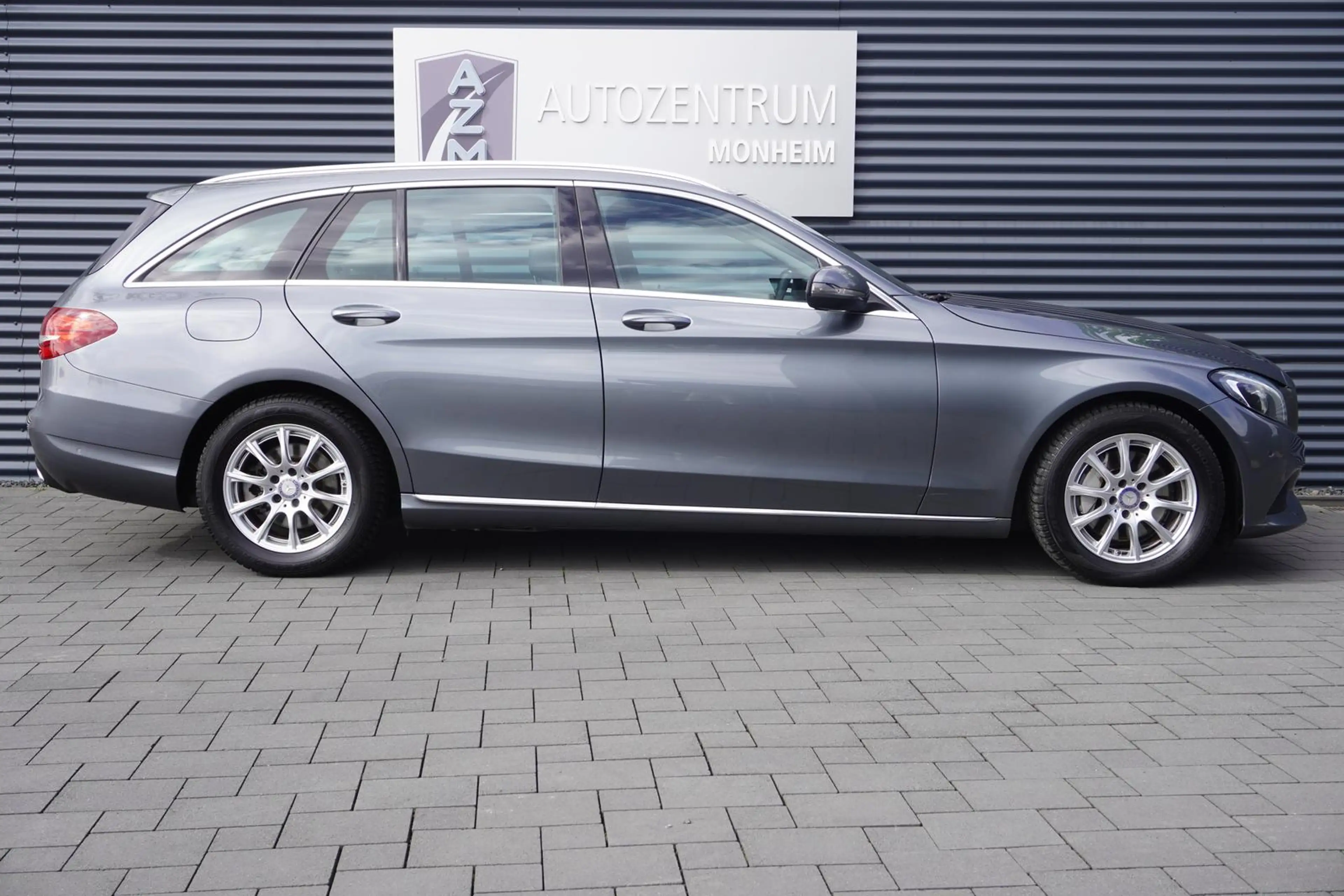 Mercedes-Benz C 250 d AVANTGARDE|NAVI|SITZHEIZUNG|TEMPOMAT|LED — photo 5